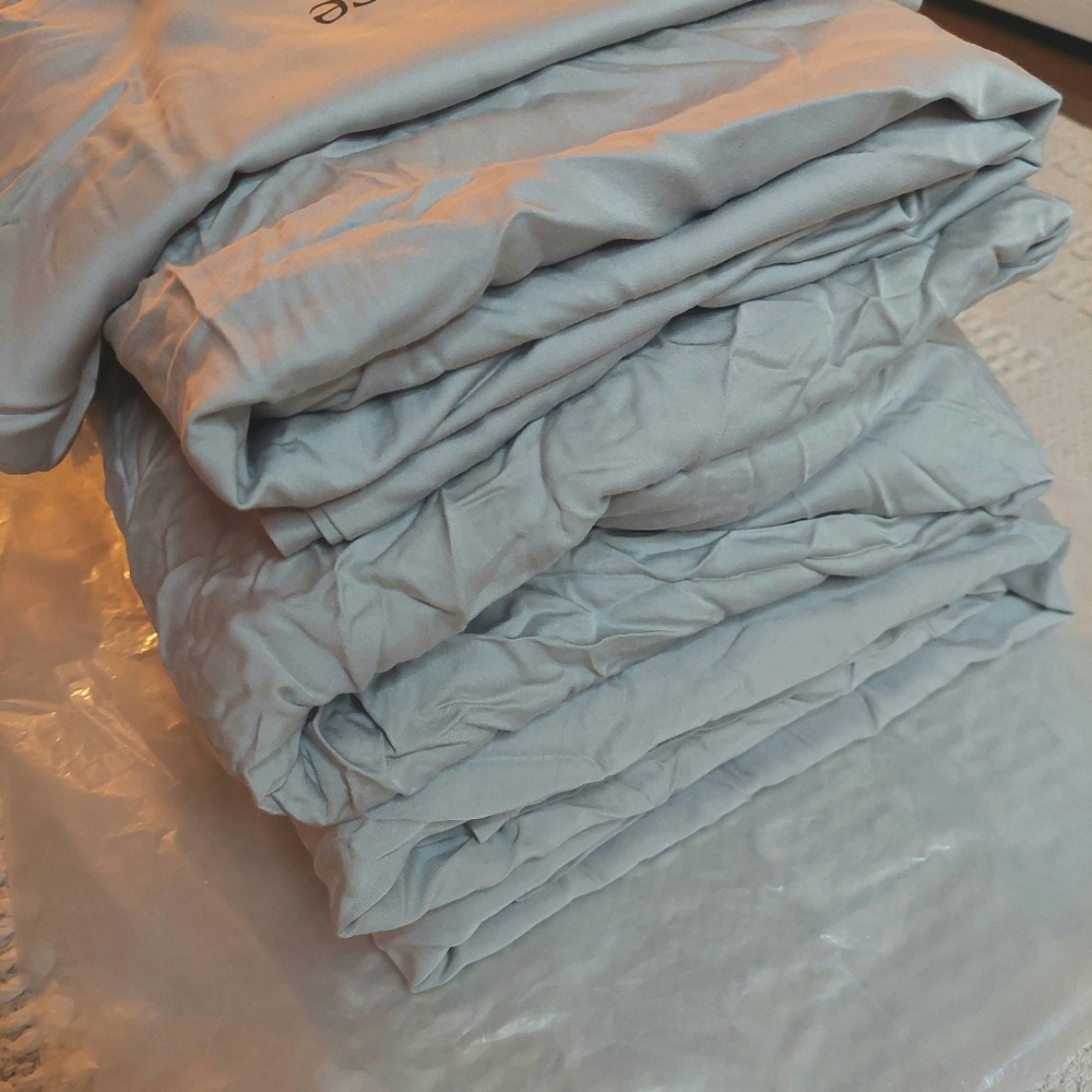 Quince Organic Bamboo Gray Sheets & Pillowcases! Sz. King (571) - Picture 5 of 10